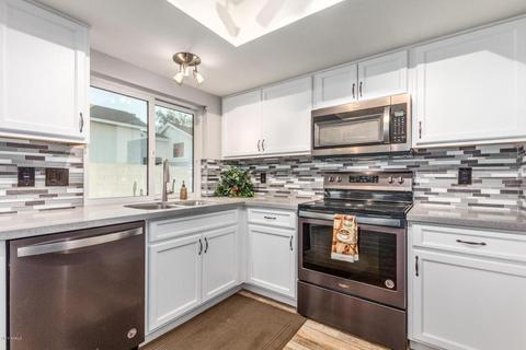 3311 E Taro Ln, Phoenix, AZ 85050 photo 11