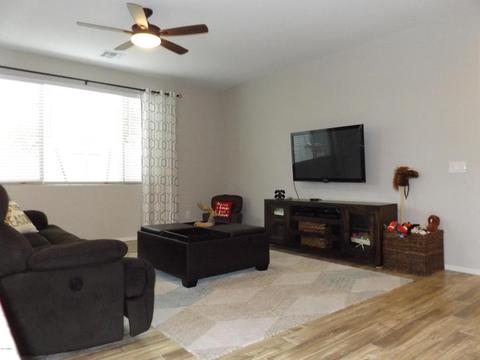 924 S Swallow Ln, Gilbert, AZ 85296 photo 9