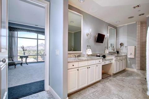 2211 E Camelback Rd #1102, Phoenix, AZ 85016 photo 32