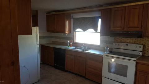 1371 S Lawson Dr, Apache Junction, AZ 85120 photo 4