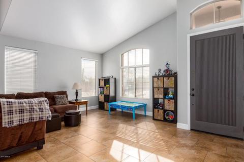 4728 E Robin Ln, Phoenix, AZ 85050 photo 5