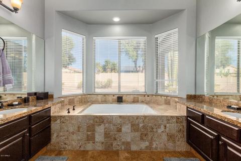 4728 E Robin Ln, Phoenix, AZ 85050 photo 24