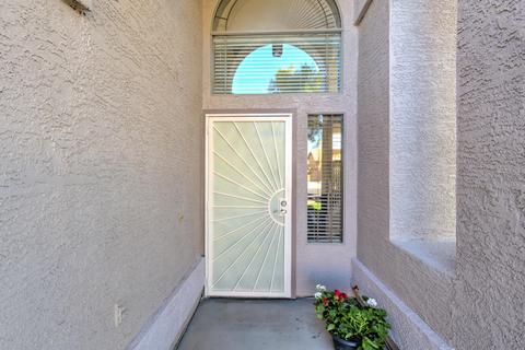 2335 E Amber Ln, Gilbert, AZ 85296 photo 5