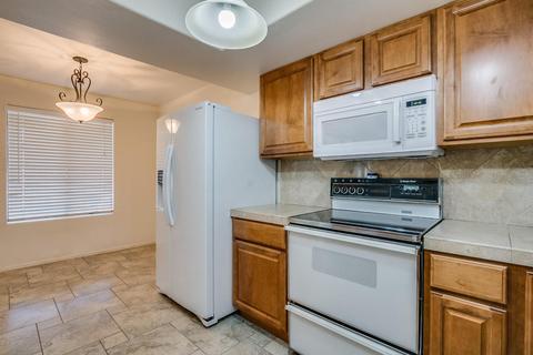 2946 E Laurel Ln, Phoenix, AZ 85028 photo 22