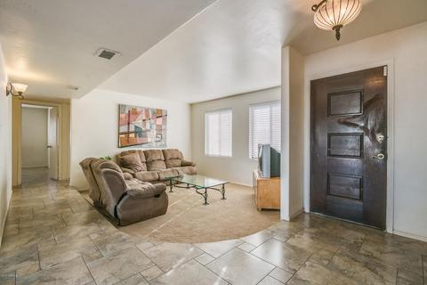2946 E Laurel Ln, Phoenix, AZ 85028 photo 8