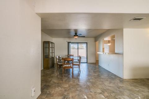 2946 E Laurel Ln, Phoenix, AZ 85028 photo 7