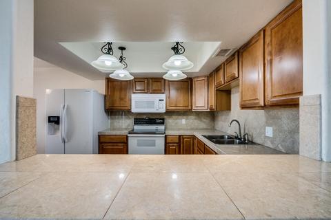 2946 E Laurel Ln, Phoenix, AZ 85028 photo 14