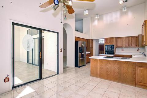 1031 W Iris Dr, Gilbert, AZ 85233 photo 9