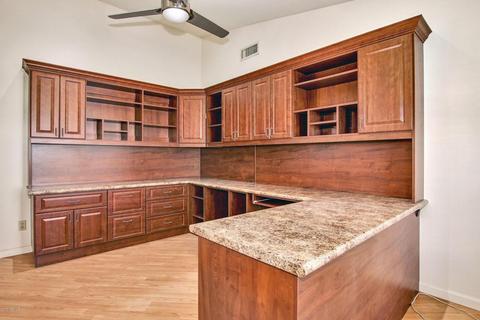 1031 W Iris Dr, Gilbert, AZ 85233 photo 5