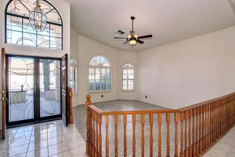 1031 W Iris Dr, Gilbert, AZ 85233 photo 3