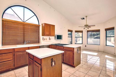 1031 W Iris Dr, Gilbert, AZ 85233 photo 8