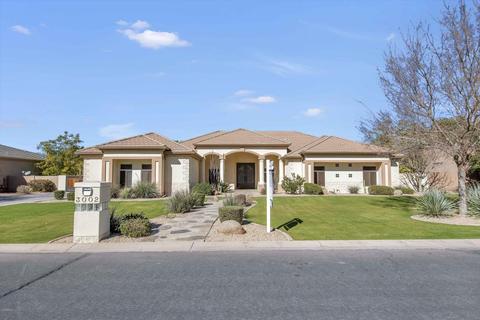 3002 E Robin Ln, Gilbert, AZ 85296 photo 1