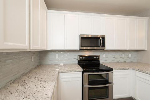 2833 E Hidalgo Ave, Phoenix, AZ 85040 photo 2