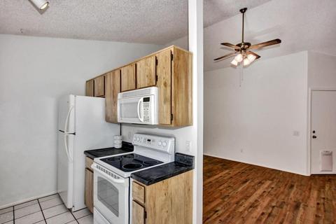 1717 E Beverly Ln, Phoenix, AZ 85022 photo 8
