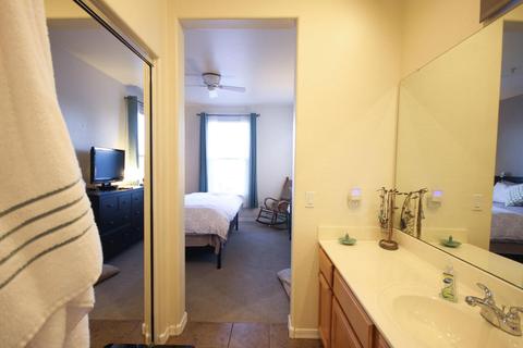 706 E Washington St #111, Phoenix, AZ 85034 photo 16
