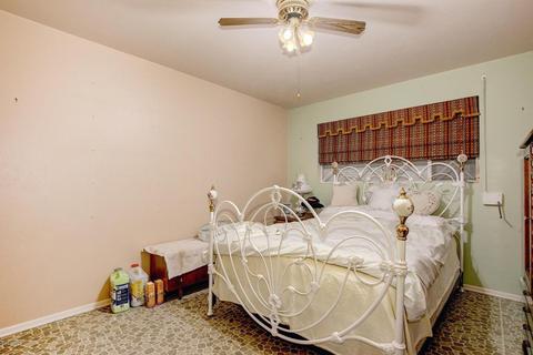 2310 W Echo Ln, Phoenix, AZ 85021 photo 4