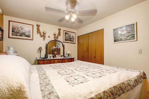 2310 W Echo Ln, Phoenix, AZ 85021 photo 9