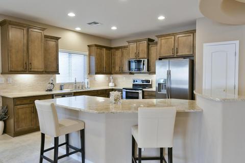 3840 E Melinda Dr, Phoenix, AZ 85050 photo 9