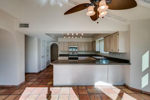 3601 E Rosemonte Dr, Phoenix, AZ 85050 photo 9