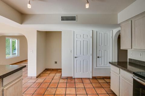 3601 E Rosemonte Dr, Phoenix, AZ 85050 photo 6