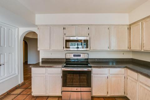 3601 E Rosemonte Dr, Phoenix, AZ 85050 photo 5