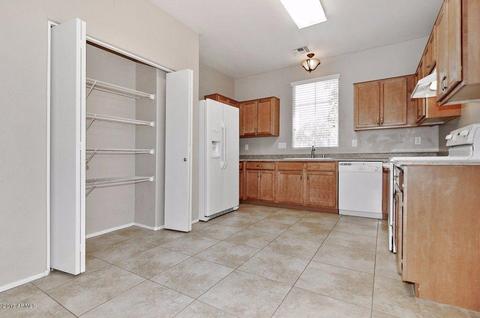 104 N 66th Ln, Phoenix, AZ 85043 photo 8