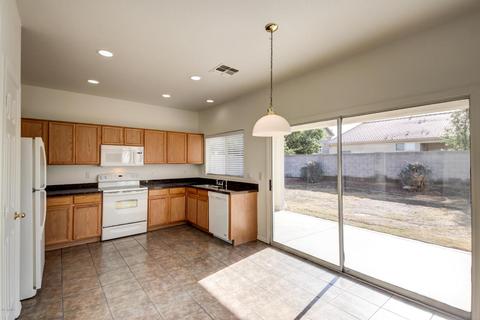 3745 E Sandy Way, Gilbert, AZ 85297 photo 12