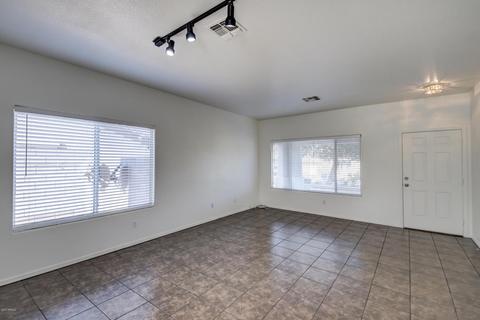 3745 E Sandy Way, Gilbert, AZ 85297 photo 4