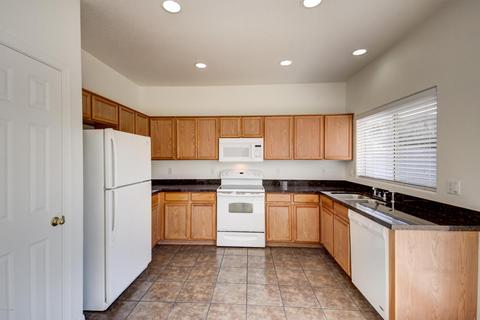 3745 E Sandy Way, Gilbert, AZ 85297 photo 11