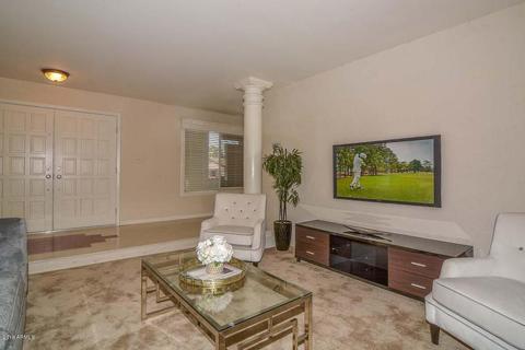 636 E Canterbury Ln, Phoenix, AZ 85022 photo 9