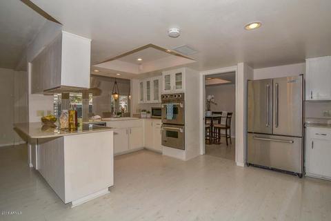 636 E Canterbury Ln, Phoenix, AZ 85022 photo 12