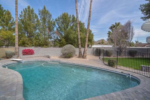 636 E Canterbury Ln, Phoenix, AZ 85022 photo 5