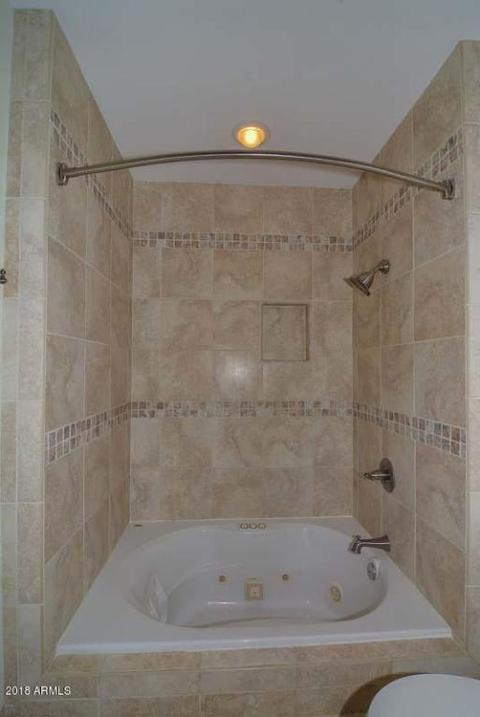 636 E Canterbury Ln, Phoenix, AZ 85022 photo 35