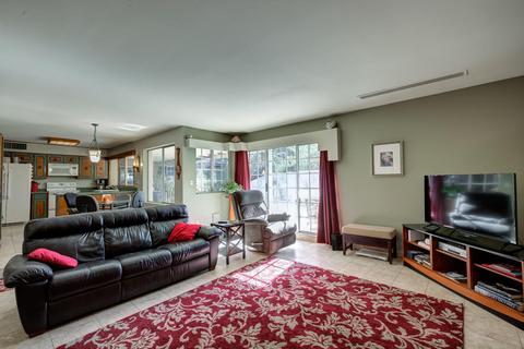 1605 E Westchester Dr, Tempe, AZ 85283 photo 9