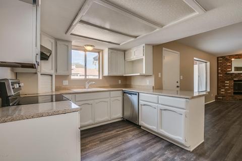3928 E Garnet Cir, Mesa, AZ 85206 photo 12