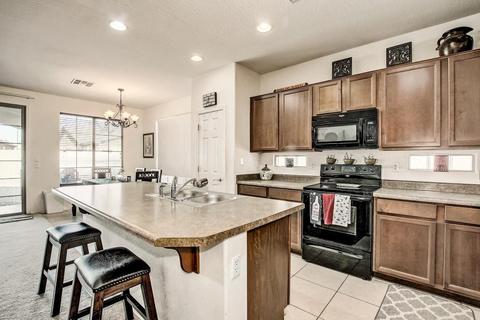 3064 E Palmdale Ln, Gilbert, AZ 85298 photo 4
