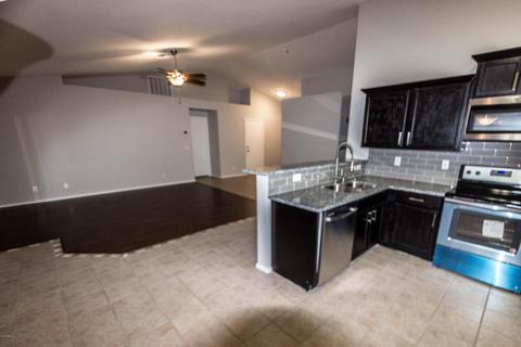 976 S Wanda Dr, Gilbert, AZ 85296 photo 5