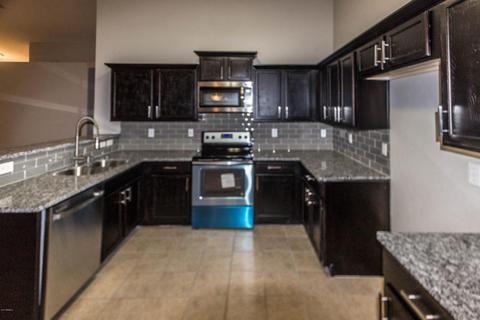 976 S Wanda Dr, Gilbert, AZ 85296 photo 4
