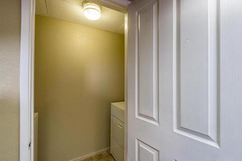 4021 S 44th St, Phoenix, AZ 85040 photo 8