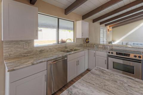910 E Beck Ln, Phoenix, AZ 85022 photo 11