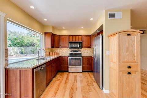 2620 E Christy Dr, Phoenix, AZ 85028 photo 17