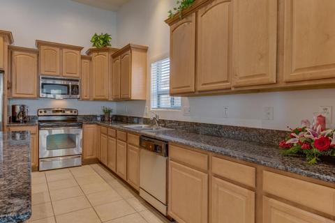 2608 E Rustling Oaks Ln, Phoenix, AZ 85024 photo 9