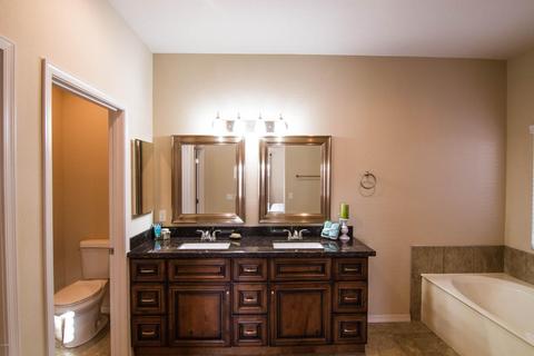 8214 S 4th Ln, Phoenix, AZ 85041 photo 13