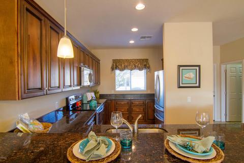 8214 S 4th Ln, Phoenix, AZ 85041 photo 5