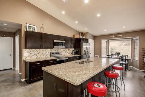 4037 E Topeka Dr, Phoenix, AZ 85050 photo 3