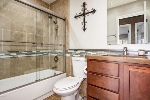 4037 E Topeka Dr, Phoenix, AZ 85050 photo 12