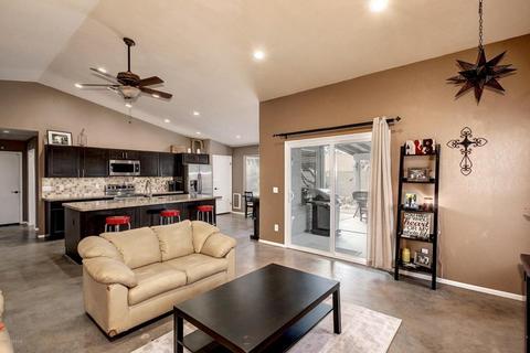4037 E Topeka Dr, Phoenix, AZ 85050 photo 1