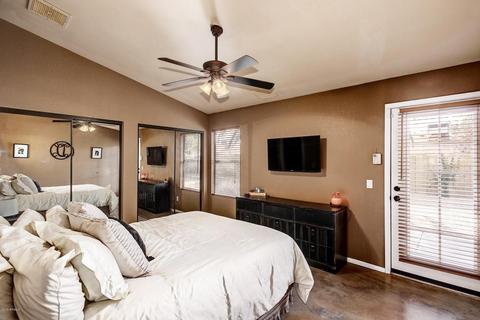 4037 E Topeka Dr, Phoenix, AZ 85050 photo 8