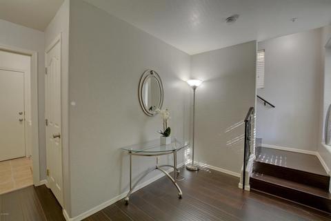 165 W Laurel Ct, Gilbert, AZ 85233 photo 2