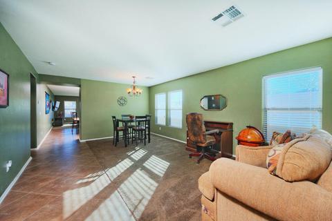 1001 S Pheasant Dr, Gilbert, AZ 85296 photo 2